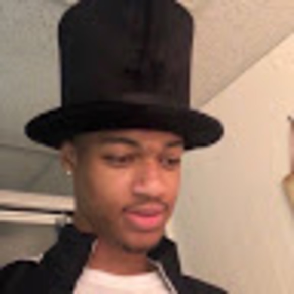 averyrvickerss